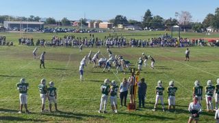 Up the middle! Spectator Catch!