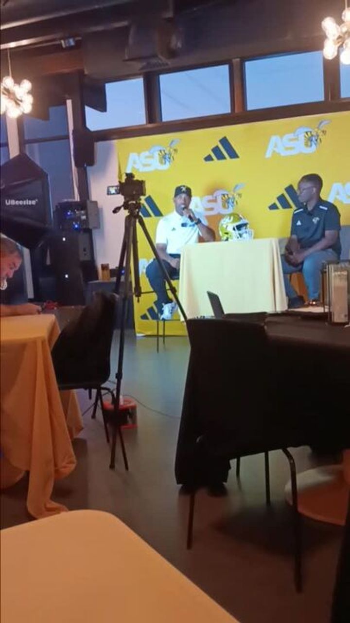 Coach Robinson Coaches Show