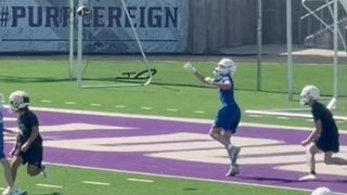 Joseph Young makes a one handed catch in the endzone